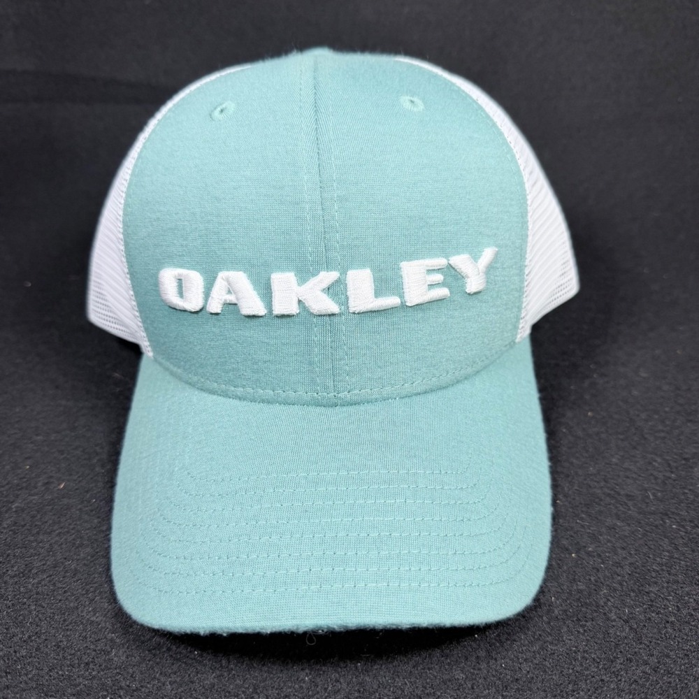 Oakley Heather New Era Bark Logo Trucker Hat Dark Pacific Adjustable Mesh Back